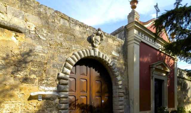 Saloni dipinti ad olio, chiesette e raffinati gazebo: a Bari  nascosto il mondo di Masseria Arbinetto